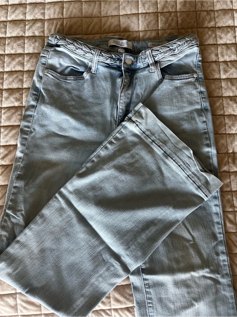 Judy Blue - Light Blue Women's Jeans with Braided Waistband